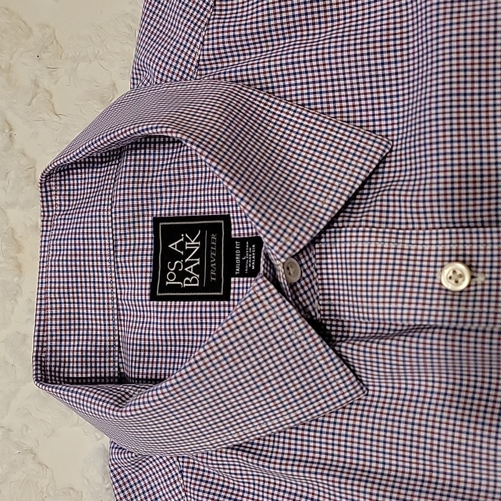 Jos A. Bank Traveler men's shirt